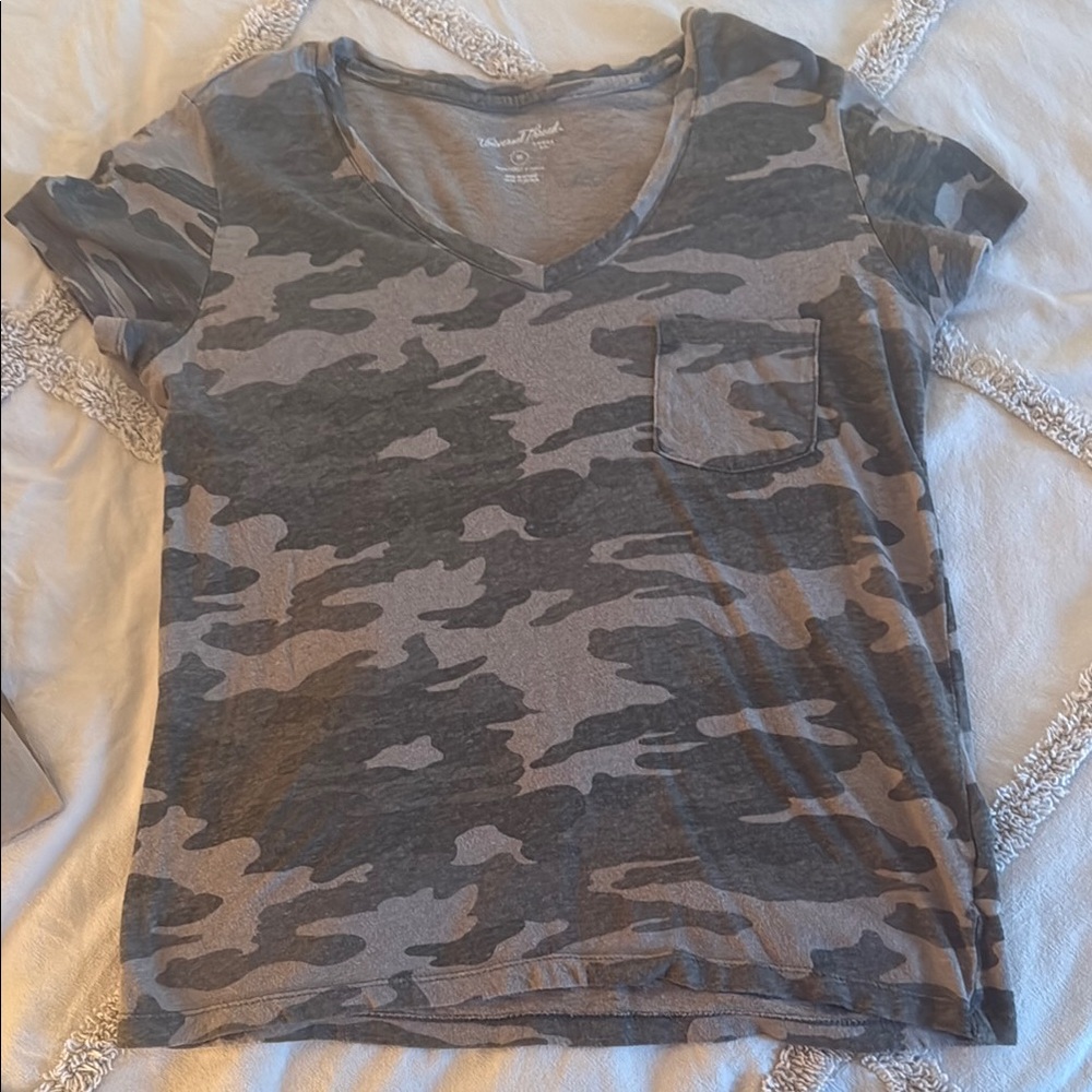 Universal Thread Gray Green Short Sleeve Relaxed Tee